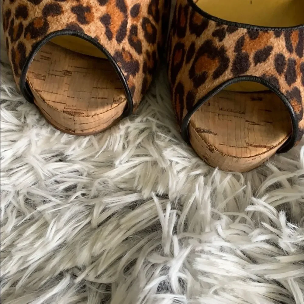 GUESS Hayle 2 Multicolor Leopard Print Fabric Peep Toe Cork Sandal High Heels 8